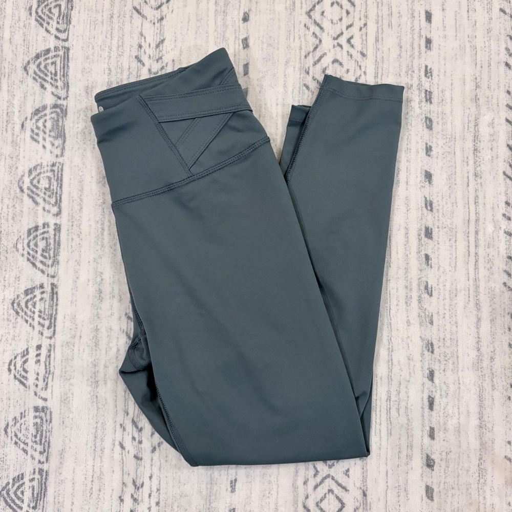 Apana Stylish Gray Yoga Workout Capri Leggings Small